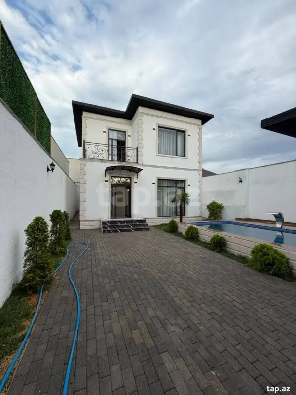 Satılır 3 otaqlı həyət evi 130 m²