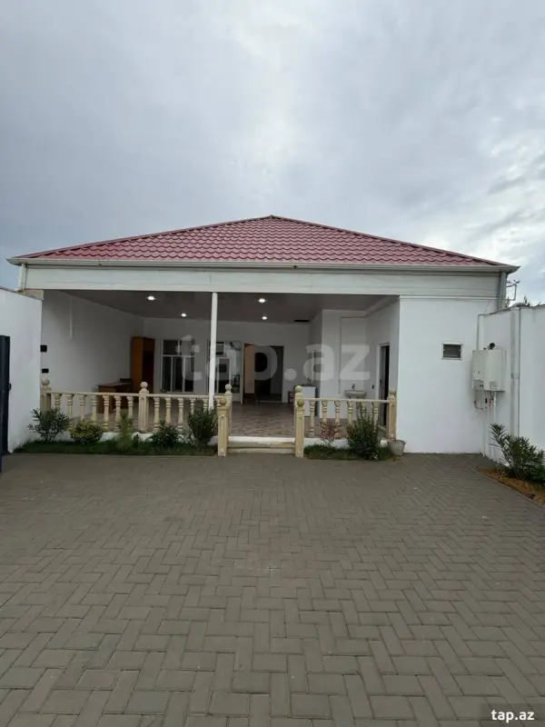 Satılır 3 otaqlı həyət evi 100 m²