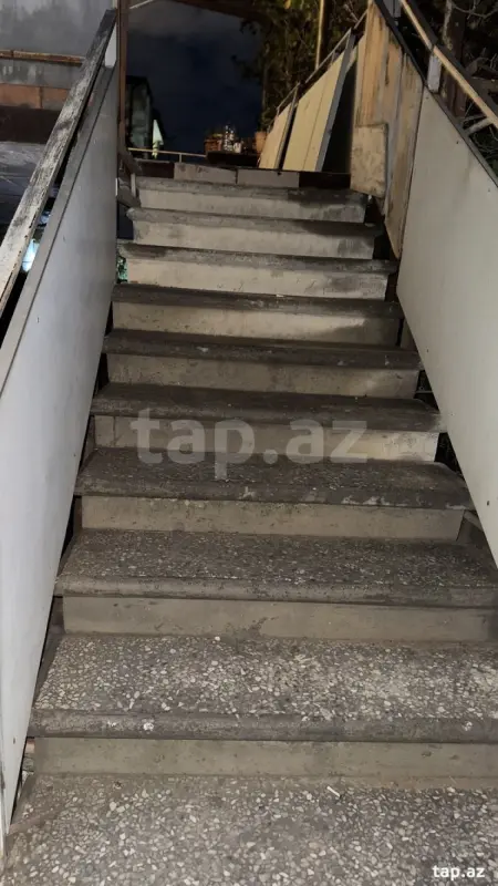 Satılır 3 otaqlı həyət evi 140 m²