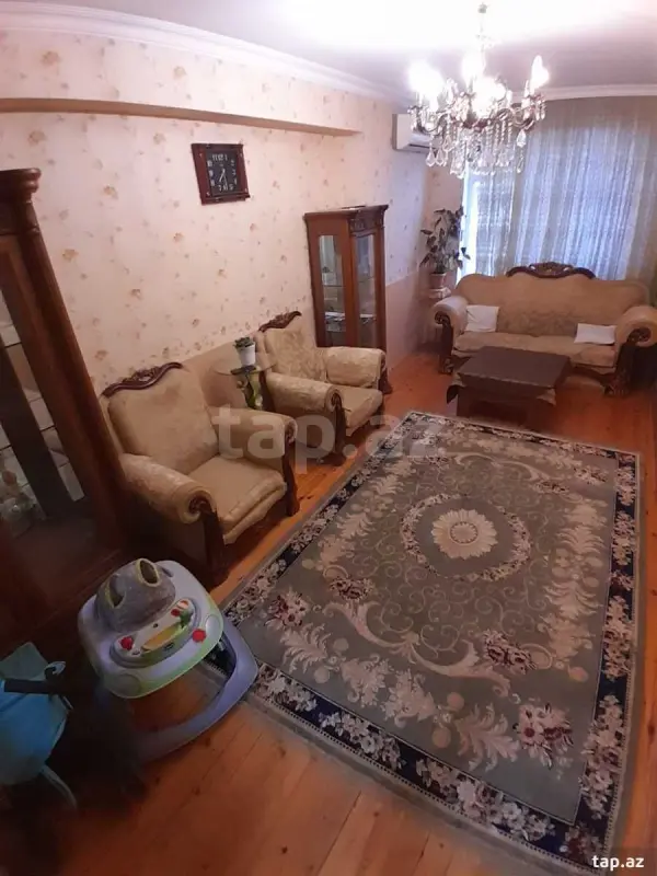 Satılır 3 otaqlı yeni tikili 85 m²