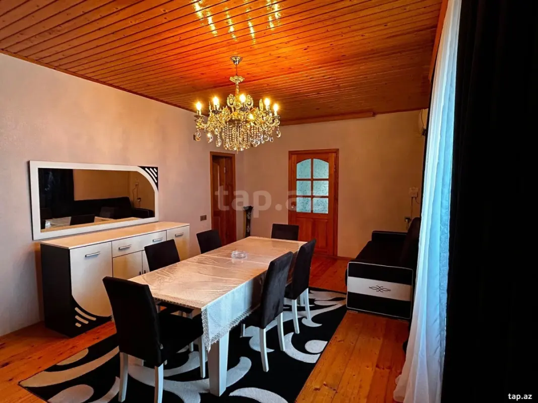 Satılır 4 otaqlı həyət evi 165 m²