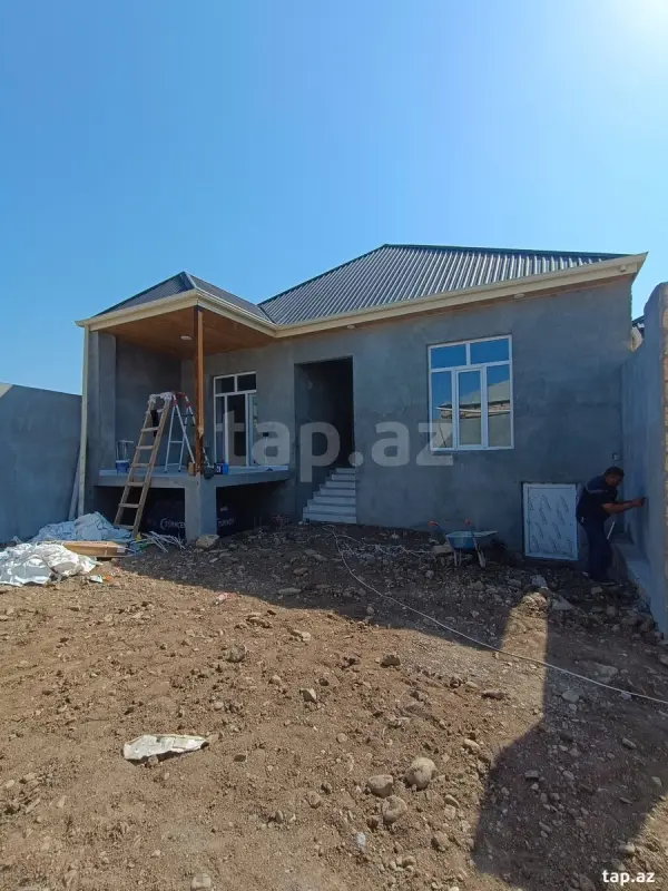 Satılır 4 otaqlı həyət evi 120 m²