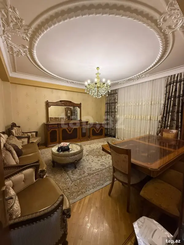 Kirayə verilir 3 otaqlı yeni tikili 130 m²