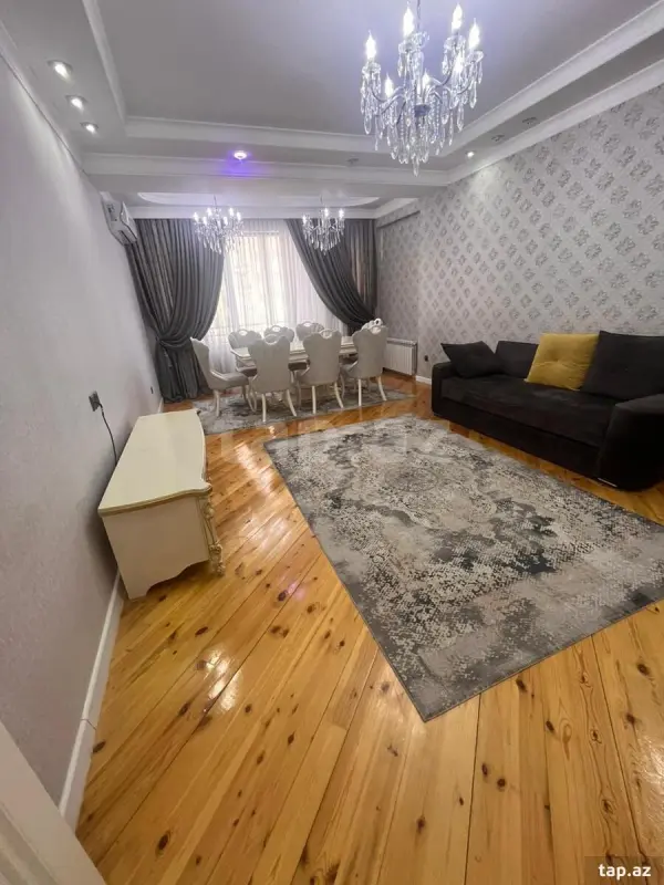 Kirayə verilir 3 otaqlı yeni tikili 135 m²