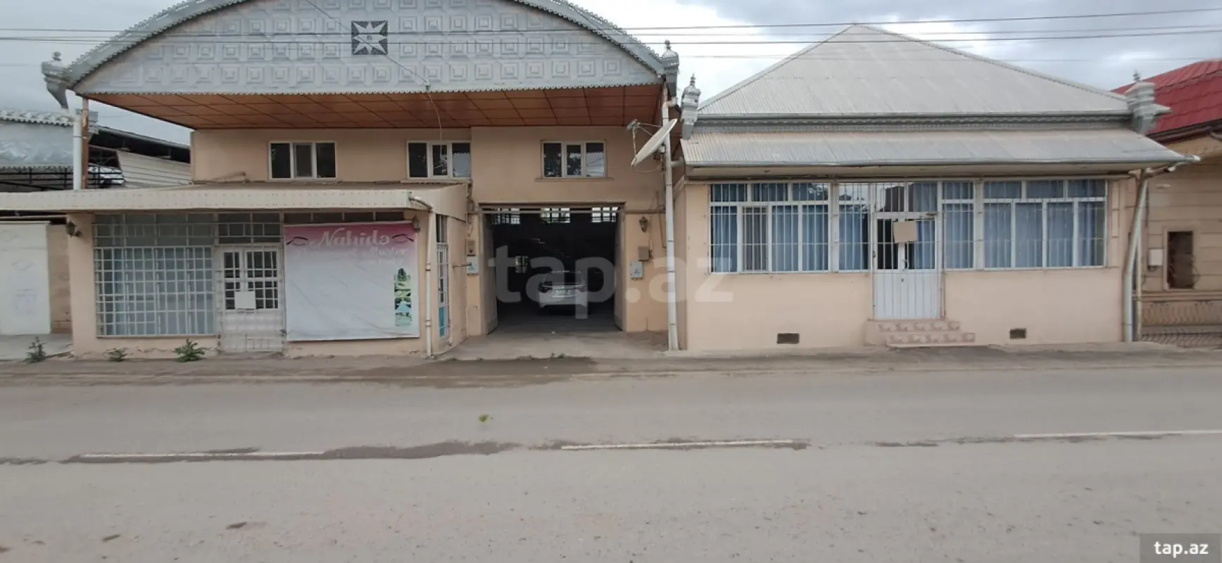 Satılır 4 otaqlı həyət evi 150 m²