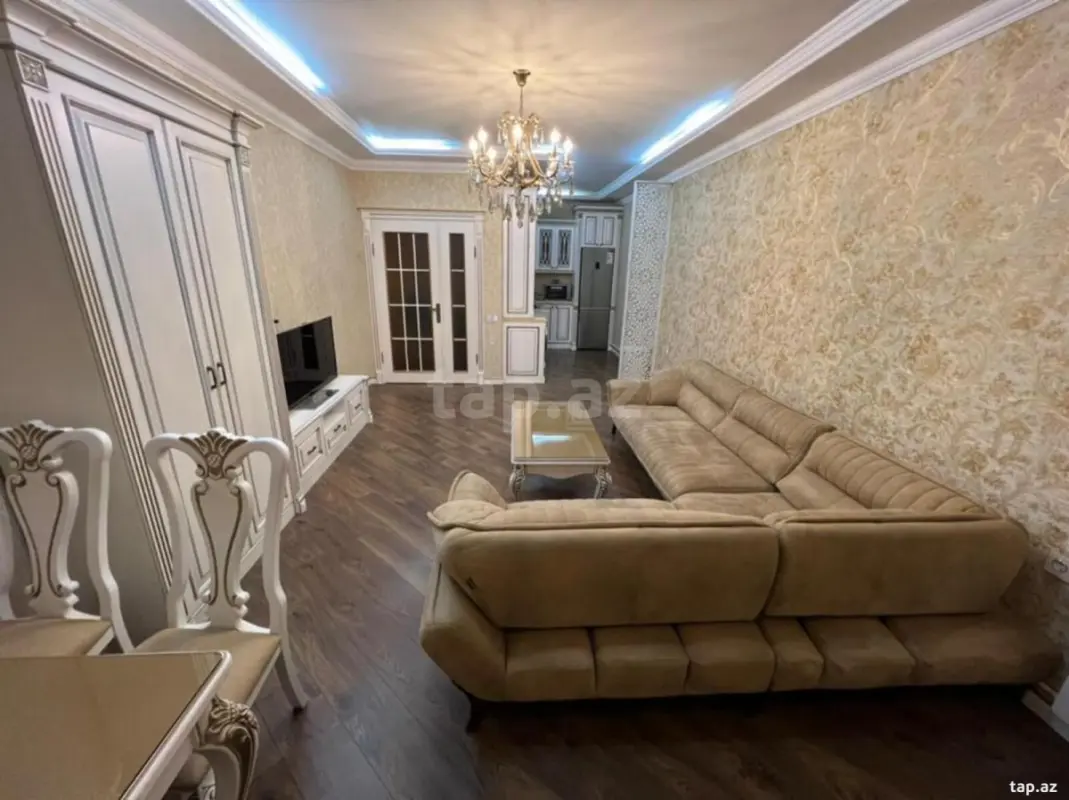 Kirayə verilir 2 otaqlı yeni tikili 72 m²