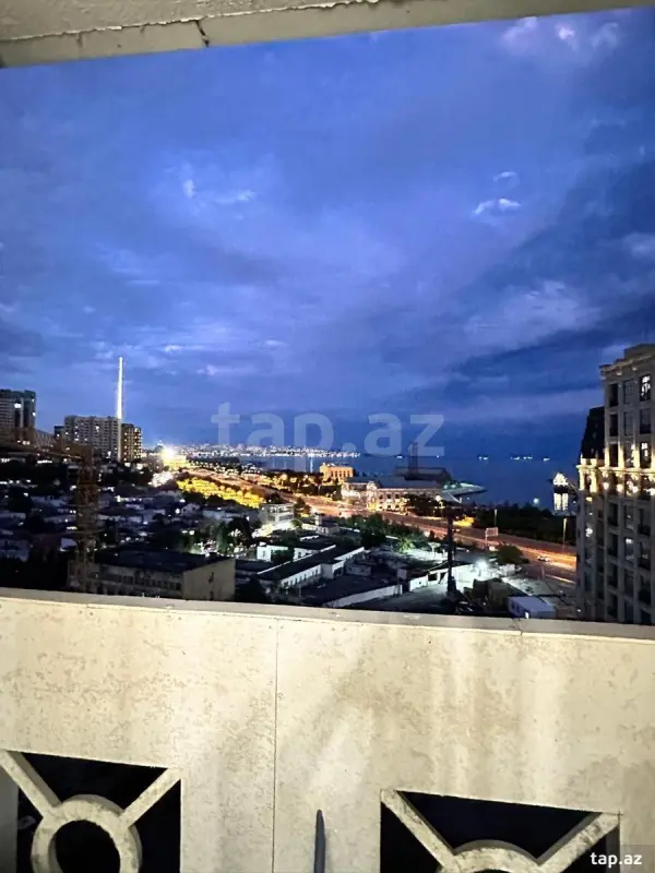 Kirayə verilir 3 otaqlı yeni tikili 100 m²
