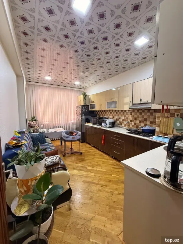 Kirayə verilir 2 otaqlı yeni tikili 90 m²
