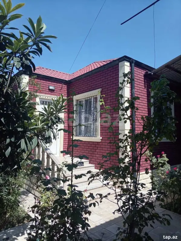 Satılır 3 otaqlı həyət evi 120 m²