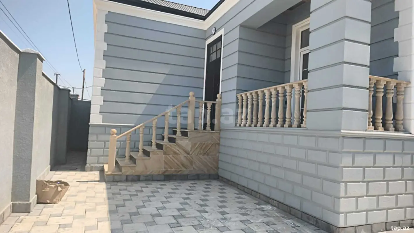 Satılır 4 otaqlı həyət evi 160 m²