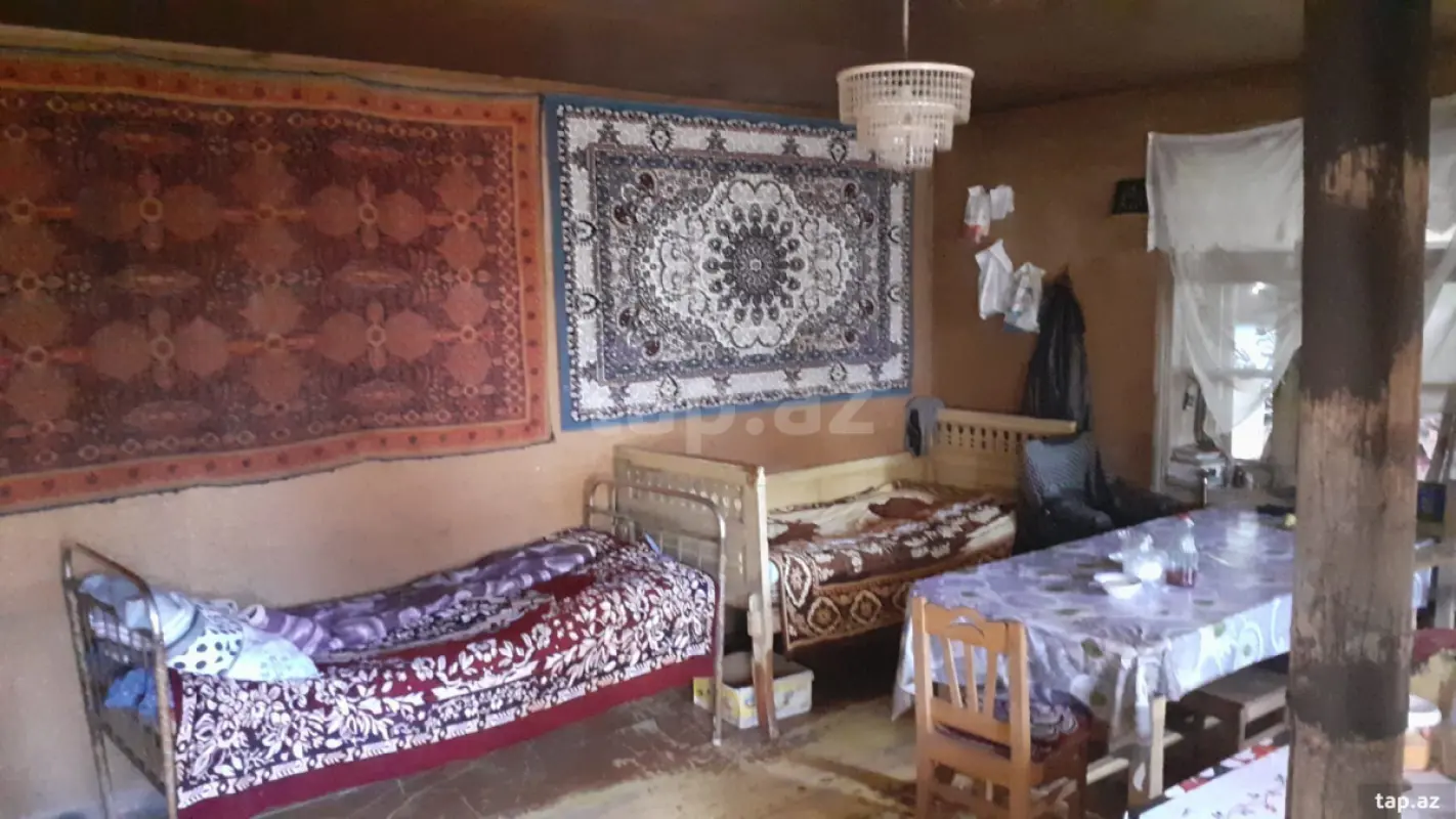 Satılır 2 otaqlı həyət evi 2 m²