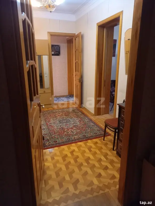 Kirayə verilir 2 otaqlı mənzil 68 m²