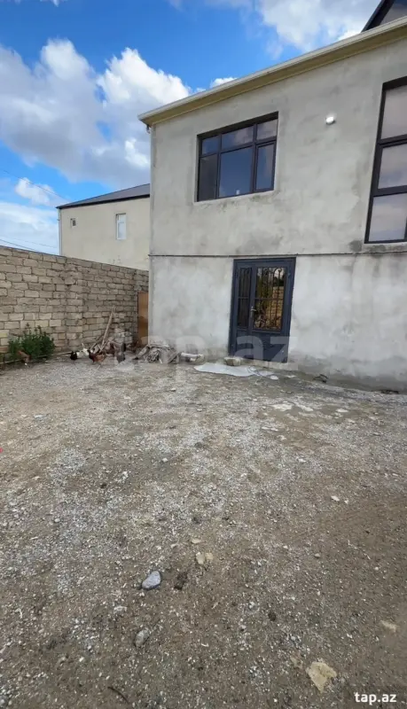 Satılır 5 otaqlı həyət evi 286 m²