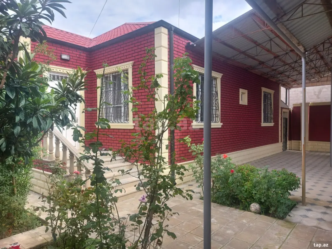 Satılır 3 otaqlı həyət evi 115 m²