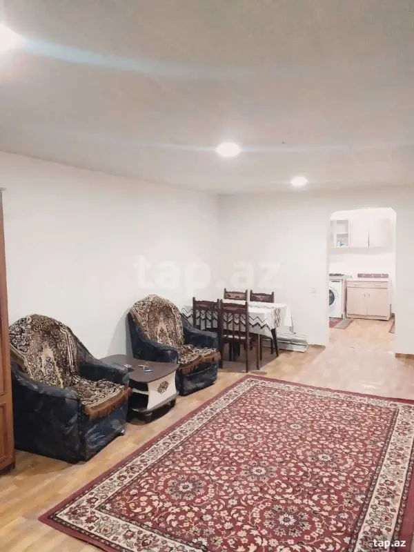 Kirayə verilir 2 otaqlı mənzil 70 m²