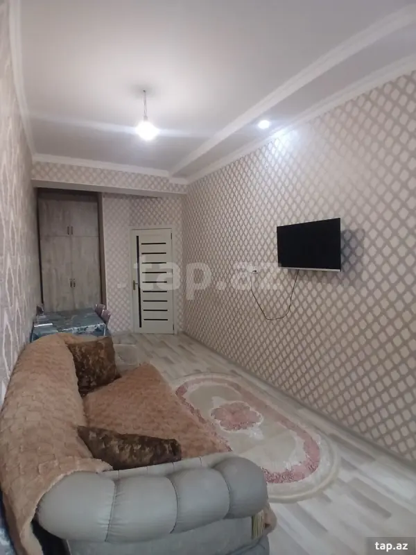 Kirayə verilir 2 otaqlı yeni tikili 50 m²