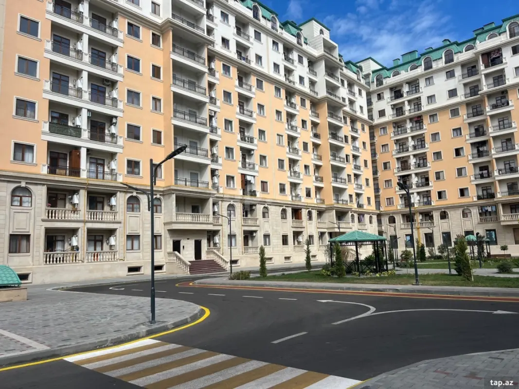 Kirayə verilir 2 otaqlı yeni tikili 94 m²