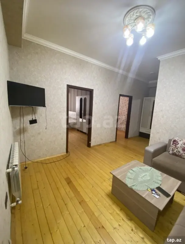 Kirayə verilir 2 otaqlı yeni tikili 60 m²