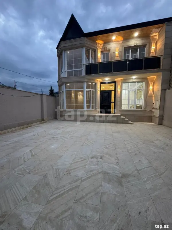 Satılır 5 otaqlı həyət evi 180 m²