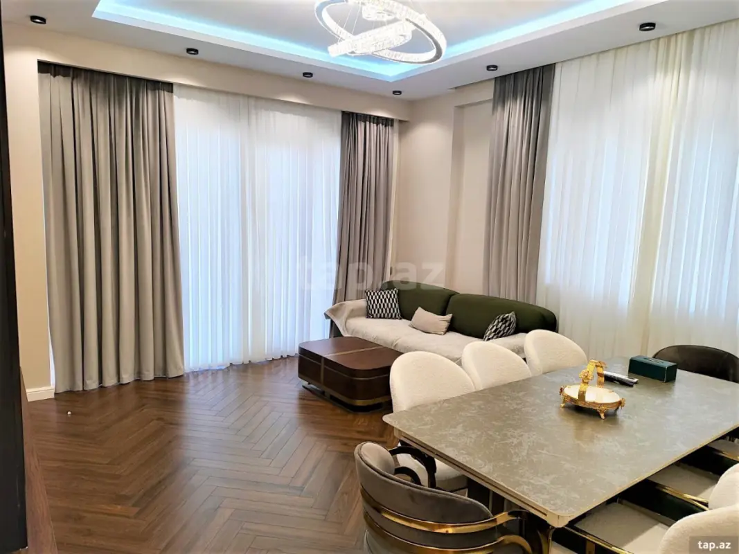 Kirayə verilir 3 otaqlı yeni tikili 120 m²