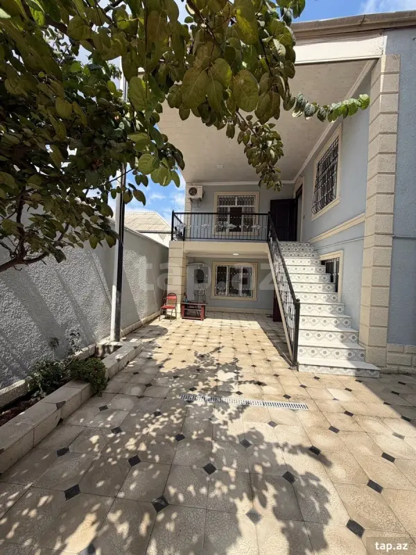 Satılır 6 otaqlı həyət evi 172 m²