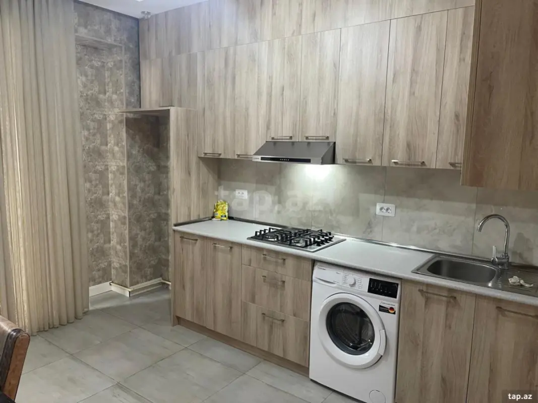 Kirayə verilir 2 otaqlı yeni tikili 106 m²