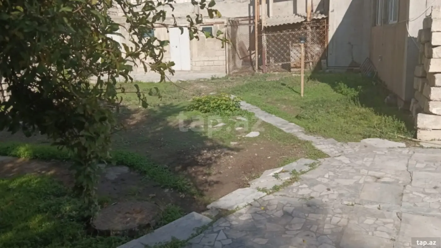 Satılır 4 otaqlı həyət evi 150 m²