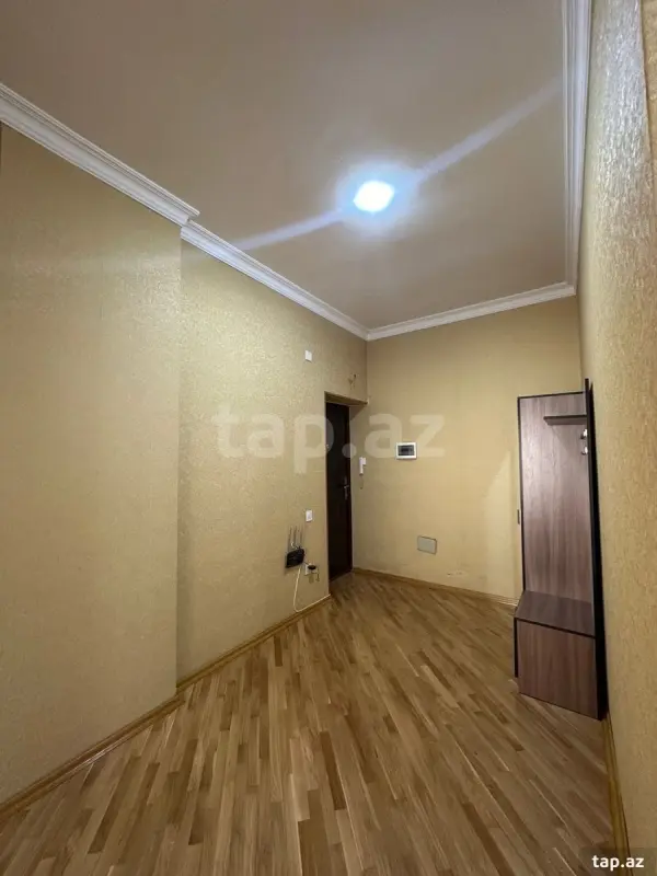 Kirayə verilir 2 otaqlı yeni tikili 90 m²