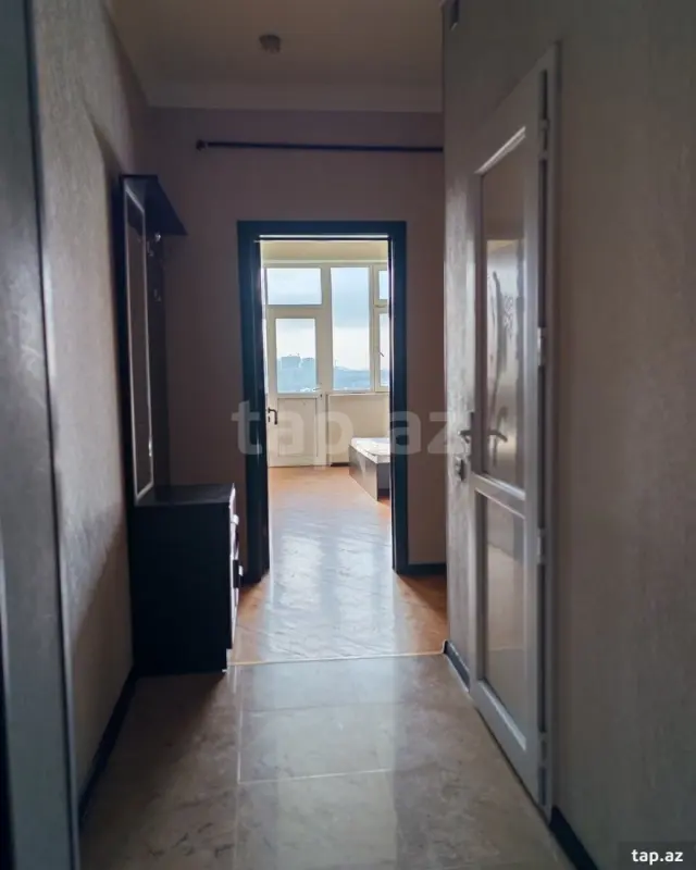 Kirayə verilir 2 otaqlı yeni tikili 65 m²