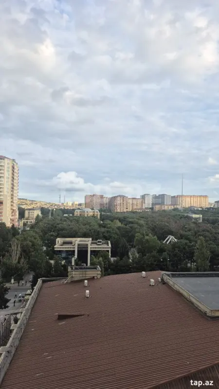 Satılır 3 otaqlı yeni tikili 105 m²