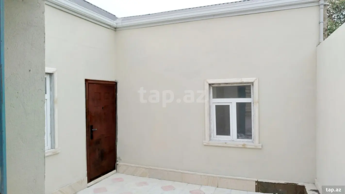 Satılır 3 otaqlı həyət evi 140 m²