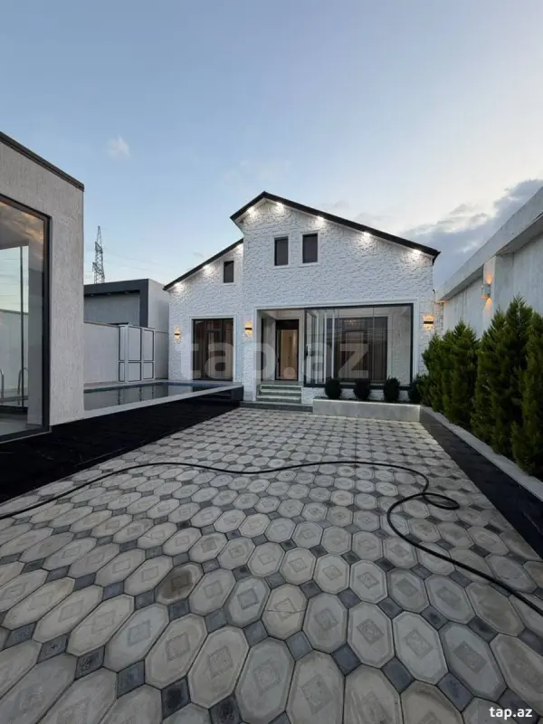 Satılır 4 otaqlı həyət evi 175 m²