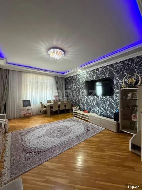 Satılır 3 otaqlı yeni tikili 115 m²