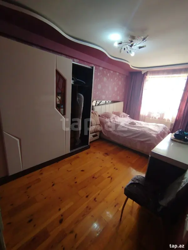Kirayə verilir 2 otaqlı yeni tikili 72 m²