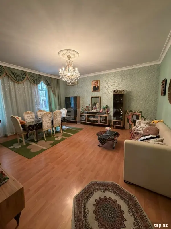 Kirayə verilir 3 otaqlı yeni tikili 110 m²