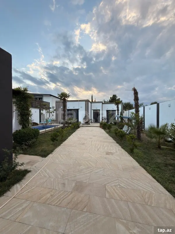 Satılır 4 otaqlı həyət evi 5.17 m²