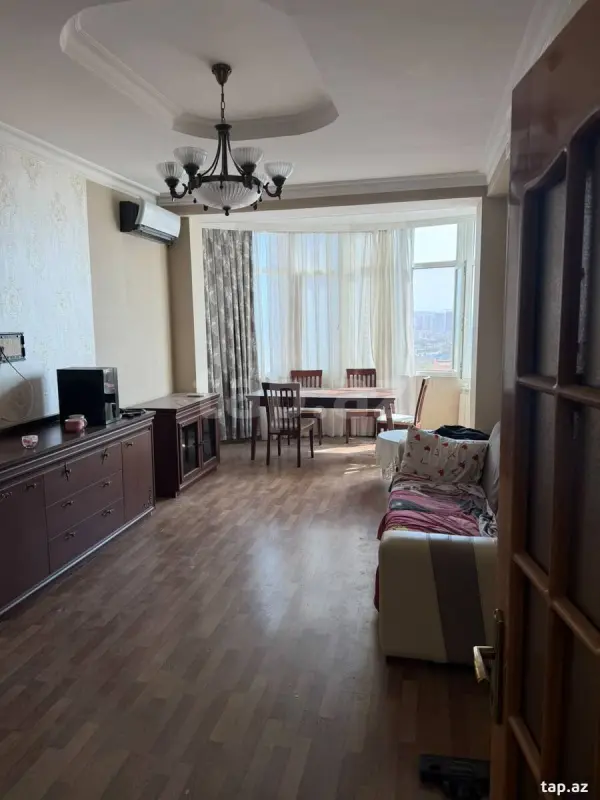 Kirayə verilir 3 otaqlı yeni tikili 82 m²