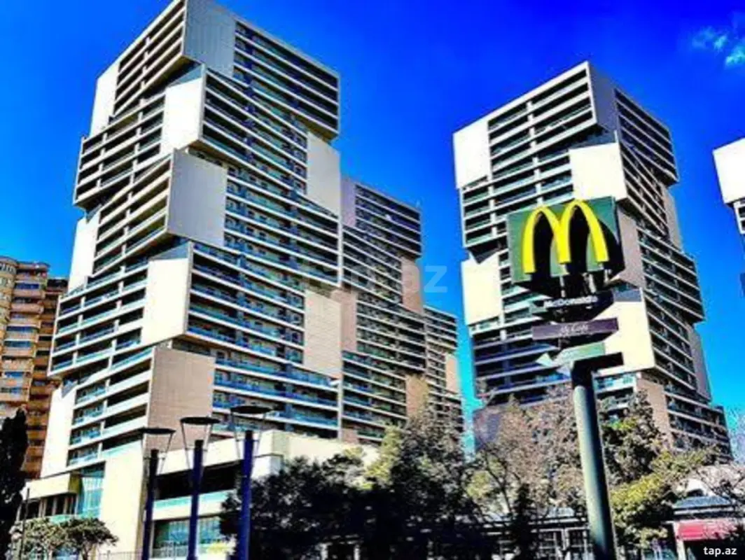 Kirayə verilir 3 otaqlı yeni tikili 148 m²