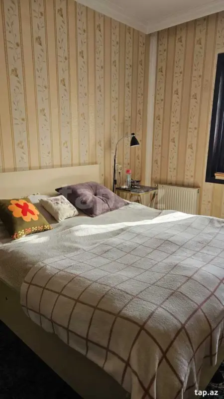 Kirayə verilir 2 otaqlı mənzil 65 m²
