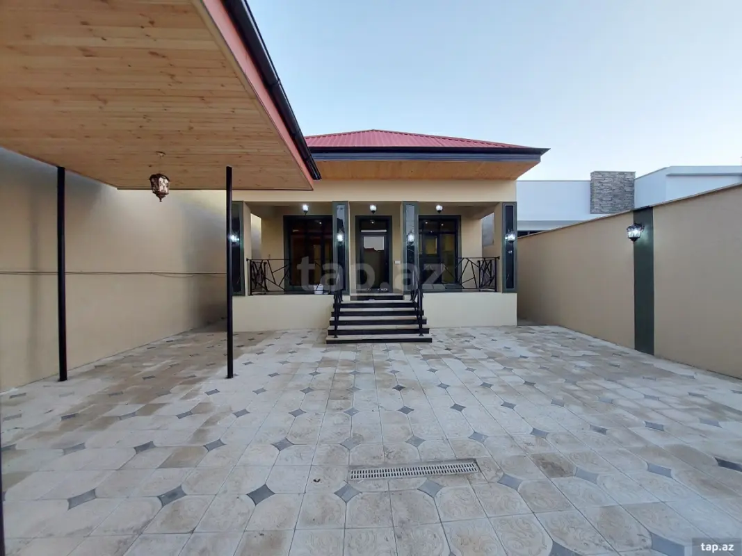 Satılır 3 otaqlı həyət evi 250 m²