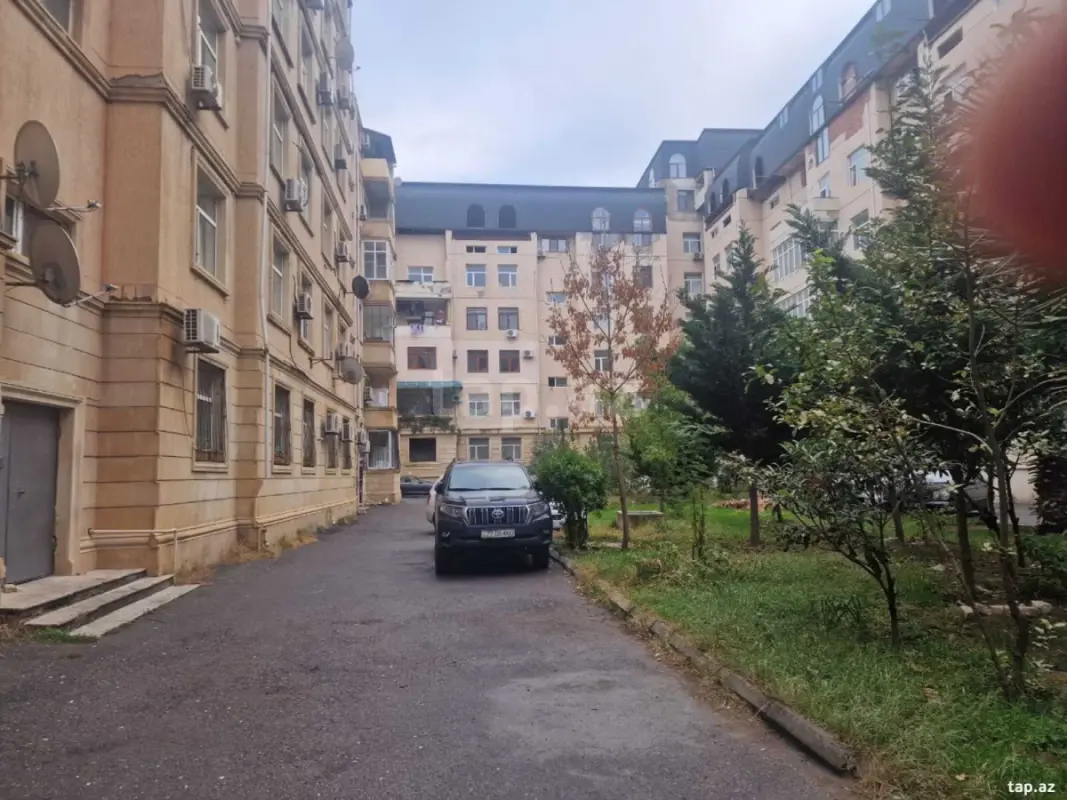 Satılır 3 otaqlı yeni tikili 98 m²