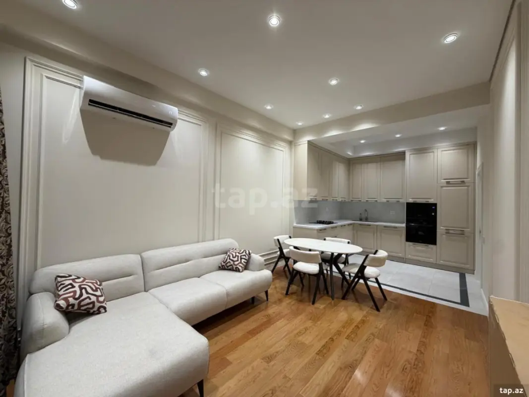 Kirayə verilir 3 otaqlı yeni tikili 100 m²