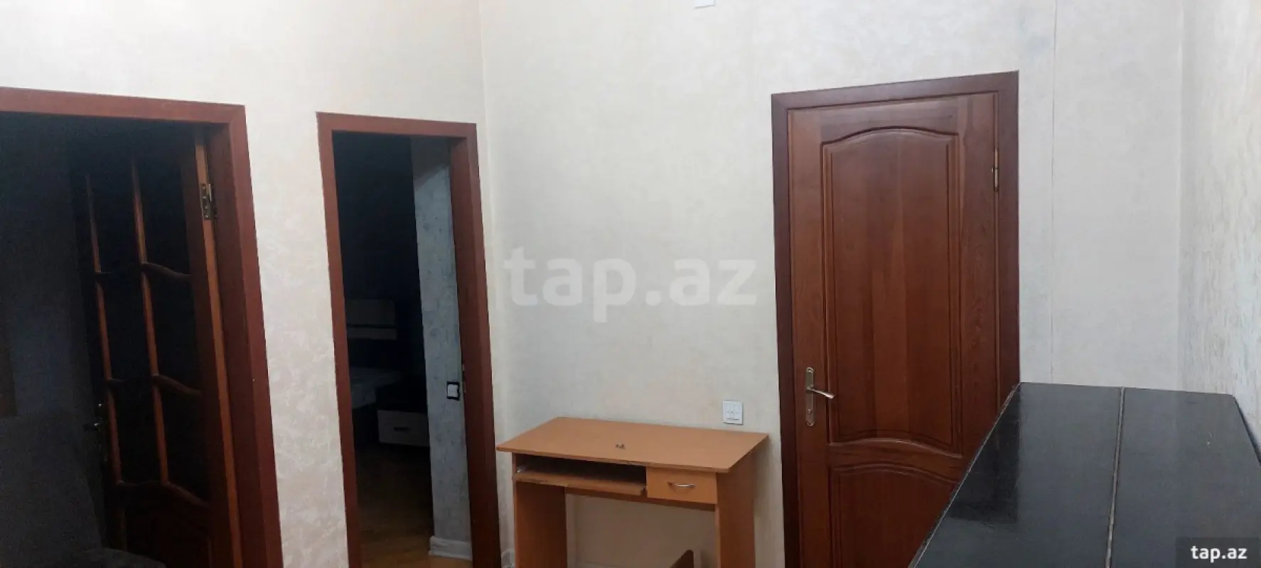 Kirayə verilir 3 otaqlı yeni tikili 150 m²