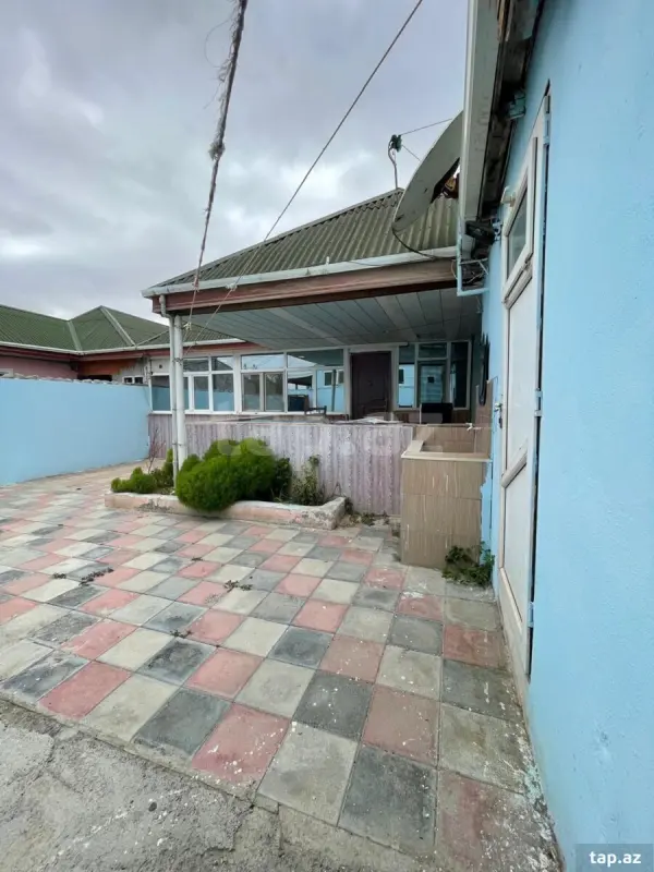Satılır 4 otaqlı həyət evi 100 m²