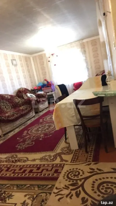 Satılır 2 otaqlı həyət evi 500 m²
