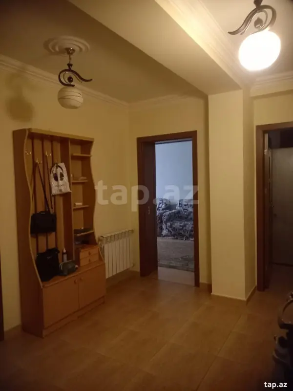 Kirayə verilir 3 otaqlı yeni tikili 101 m²