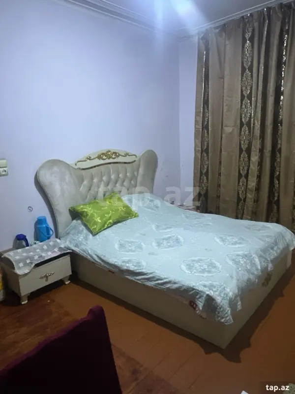 Kirayə verilir 5 otaqlı mənzil 200 m²