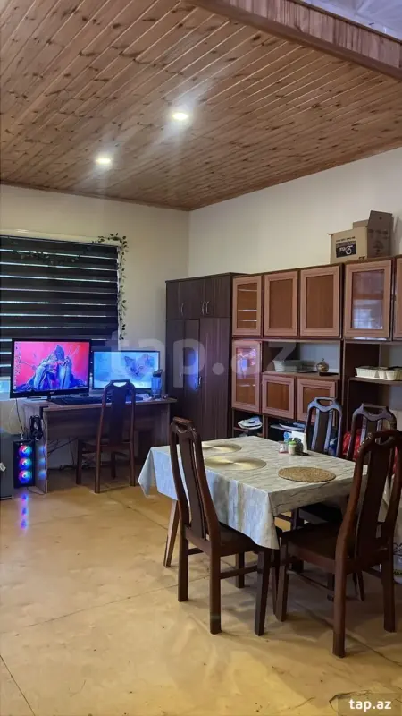 Satılır 5 otaqlı həyət evi 1130 m²