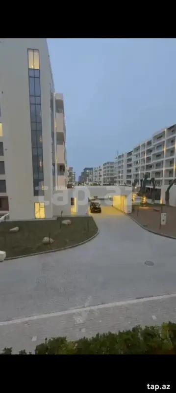 Satılır 2 otaqlı yeni tikili 61 m²
