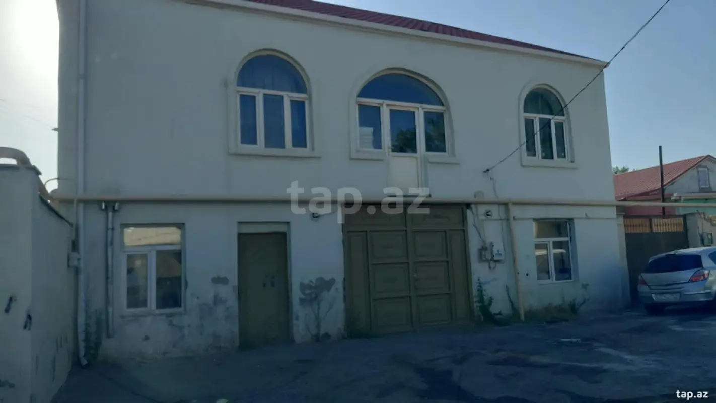 Satılır 5 otaqlı həyət evi 100 m²